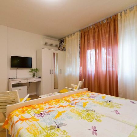 Sunshine Split Apartment Exterior photo