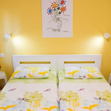 Sunshine Split Apartment Exterior photo